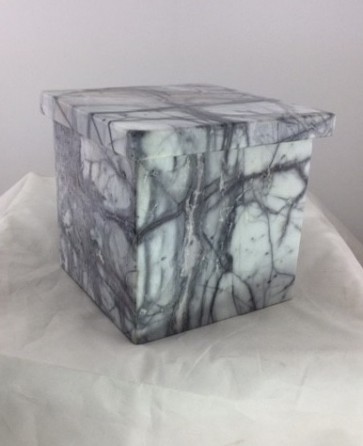 INFANT MARBLE LILAC SQUARE
